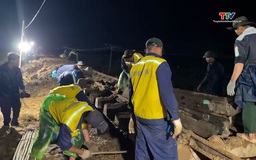 Tê liệt đường sắt Bắc - Nam, hơn 21.000 vé tàu hoàn trả khách