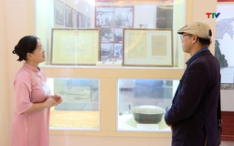 Gìn giữ những kỷ vật Bác Hồ tặng 