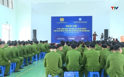 Tư vấn, hướng nghiệp cho gần 300 chiến sĩ công an nghĩa vụ sau xuất ngũ