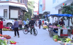 Cần sớm giải tỏa chợ “cóc” tại ngõ 77 Hải Thượng Lãn Ông 