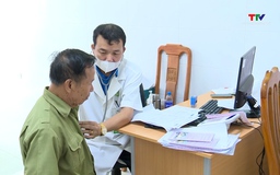 Bộ Y tế nghiên cứu phương án điều chỉnh hệ số lương khởi điểm cho bác sĩ