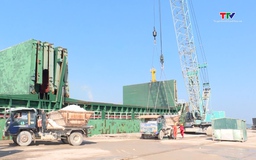 Bố trí lực lượng trực đảm bảo thông quan hàng hóa dịp Tết