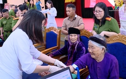 Triển khai Chiến dịch bổ sung Vitamin A và tẩy giun cho trẻ đợt 2 năm 2025