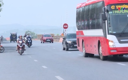 Đề xuất phân tách làn xe cơ giới và xe thô sơ trên quốc lộ