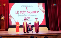 Nam sinh “10 năm được bạn cõng” tốt nghiệp loại giỏi Đại học Bách khoa Hà Nội