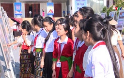 Khai mạc triển lãm ảnh, tranh cổ động tuyên truyền an toàn giao thông