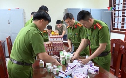 Đấu tranh quyết liệt với tình trạng buôn lậu, hàng giả, hàng kém chất lượng