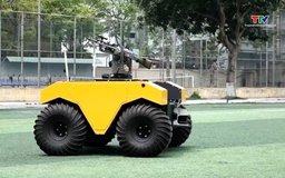 Nhóm giảng viên ứng dụng AI sáng chế robot chiến trường