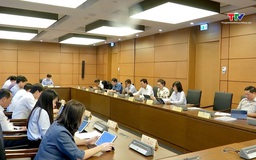 Đoàn Đại biểu Quốc hội tỉnh Thanh Hoá thảo luận tại tổ về các dự án luật