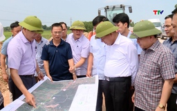Phó Chủ tịch Thường trực Ủy ban Nhân dân tỉnh kiểm tra tiến độ các dự án đầu tư công trên địa bàn Khu kinh tế Nghi Sơn và thị xã Nghi Sơn