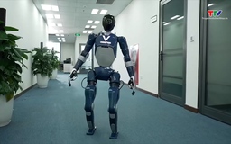 VinMotion - Robot hình người Made in Vietnam đầu tiên