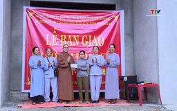 Bàn giao nhà đại đoàn kết cho hộ nghèo tại huyện Quảng Xương