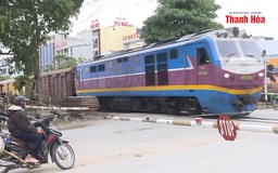 Cần xử lý nghiêm hành vi vi phạm tín hiệu đường sắt