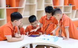 FPT School Thanh Hoá trao học bổng cho học sinh xuất sắc