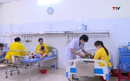 Trẻ mắc COVID-19 nhập viện gia tăng