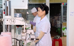 Xuất khẩu gạo giữ đà cạnh tranh với Thái Lan
