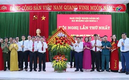 Bí thư Tỉnh ủy Nguyễn Doãn Anh kiểm tra vận hành đơn vị hành chính cấp xã