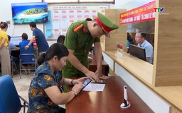 Giữ vững tinh thần vì Nhân dân phục vụ 