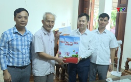 Xã Thọ Lập: Trao hơn 2.000 suất quà cho gia đình chính sách, người có công