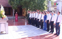 Phó Bí thư Thường trực Tỉnh ủy Lại Thế Nguyên dâng hương tại các khu di tích lịch sử cách mạng