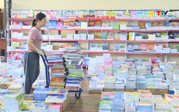 Đa dạng nguồn cung sách giáo khoa năm học mới, giá giảm nhẹ