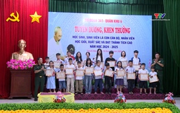 Sư đoàn 341 khen thưởng con em cán bộ, chiến sỹ đạt thành tích cao trong học tập