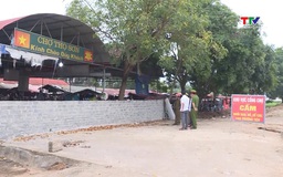 Chấn chỉnh vi phạm hành lang giao thông để họp chợ