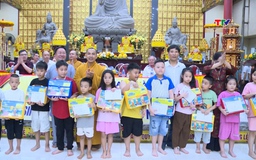 Hội khuyến học tổ đình chùa Thanh Hà khen thưởng học sinh giỏi 
