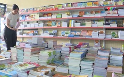 Nhộn nhịp thị trường sách giáo khoa và đồ dùng học tập