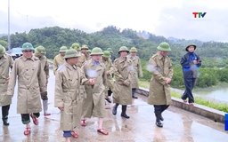 Bí thư Tỉnh ủy Nguyễn Doãn Anh kiểm tra công tác phòng, chống bão lụt