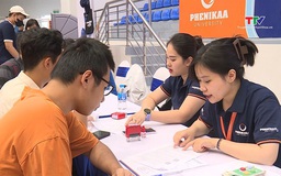 Hàng nghìn sinh viên nhập học Đại học Phenikaa trong ngày đầu tiên