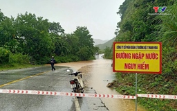 Thanh Hoá ngập 30 vị trí đường giao thông gây tắc đường