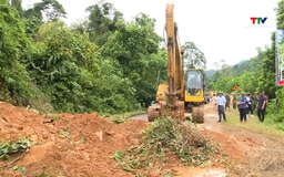 Sạt lở nghiêm trọng nhiều điểm trên tuyến quốc lộ 47, xã Yên Nhân bị chia cắt