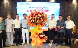 Chi hội nhạc sĩ Việt Nam tại Thanh Hóa tổ chức
chương trình nghệ thuật ''Giai điệu Tổ quốc''
