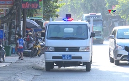 Thanh Hóa ra quân lập lại trật tự hành lang an toàn giao thông