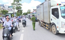 Đảm bảo an toàn giao thông cho học sinh đến trường