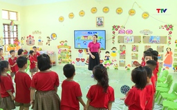 Niềm vui từ chính sách miễn học phí cho học sinh