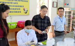 Kiểm tra an toàn thực phẩm tại bếp ăn tập thể trong trường học