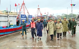Chủ tịch UBND tỉnh kiểm tra công tác ứng phó với bão số 10