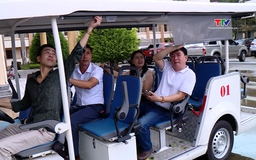 Triển khai  dịch vụ xe bus điện 4 bánh