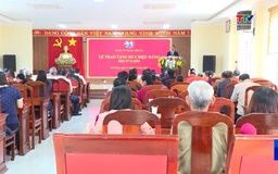 Xã Hà Trung trao Huy hiệu Đảng cho đảng viên