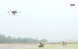 Trình diễn mô hình “Cánh đồng công nghệ số”