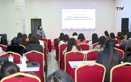 Bồi dưỡng kiến thức, kỹ năng ứng cử, vận động bầu cử 
cho nữ ứng cử viên dân tộc thiểu số