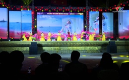 Đêm giao thừa rực rỡ sắc Xuân ở Quảng trường Lam Sơn