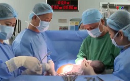 Chào đón những công dân nhí đầu tiên của năm Bính Ngọ