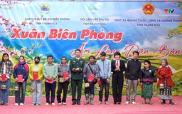 Tết ấm vùng biên