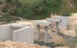 Quyết tâm hoàn thành công trình hạ tầng miền núi đúng tiến độ