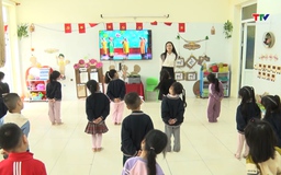 Học sinh hứng khởi trở lại trường sau kỳ nghỉ Tết