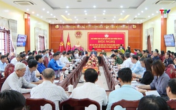 Các ứng cử viên đại biểu Quốc hội khoá XVI tiếp xúc cử tri đơn vị bầu cử số 3