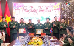 Bộ Chỉ huy Quân sự tỉnh Hủa Phăn chúc Tết Bộ Chỉ huy Quân sự tỉnh Thanh Hóa